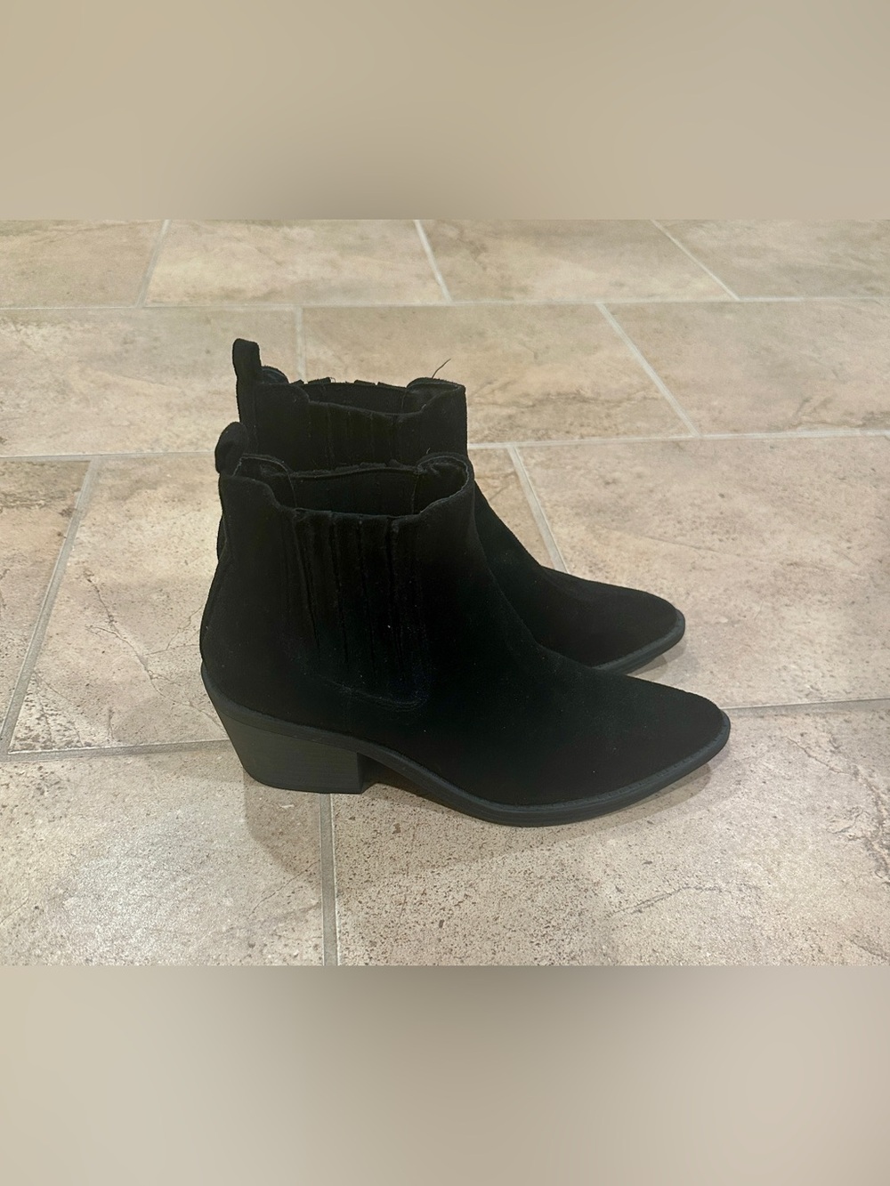 Forever 21 Suede Ankle Booties